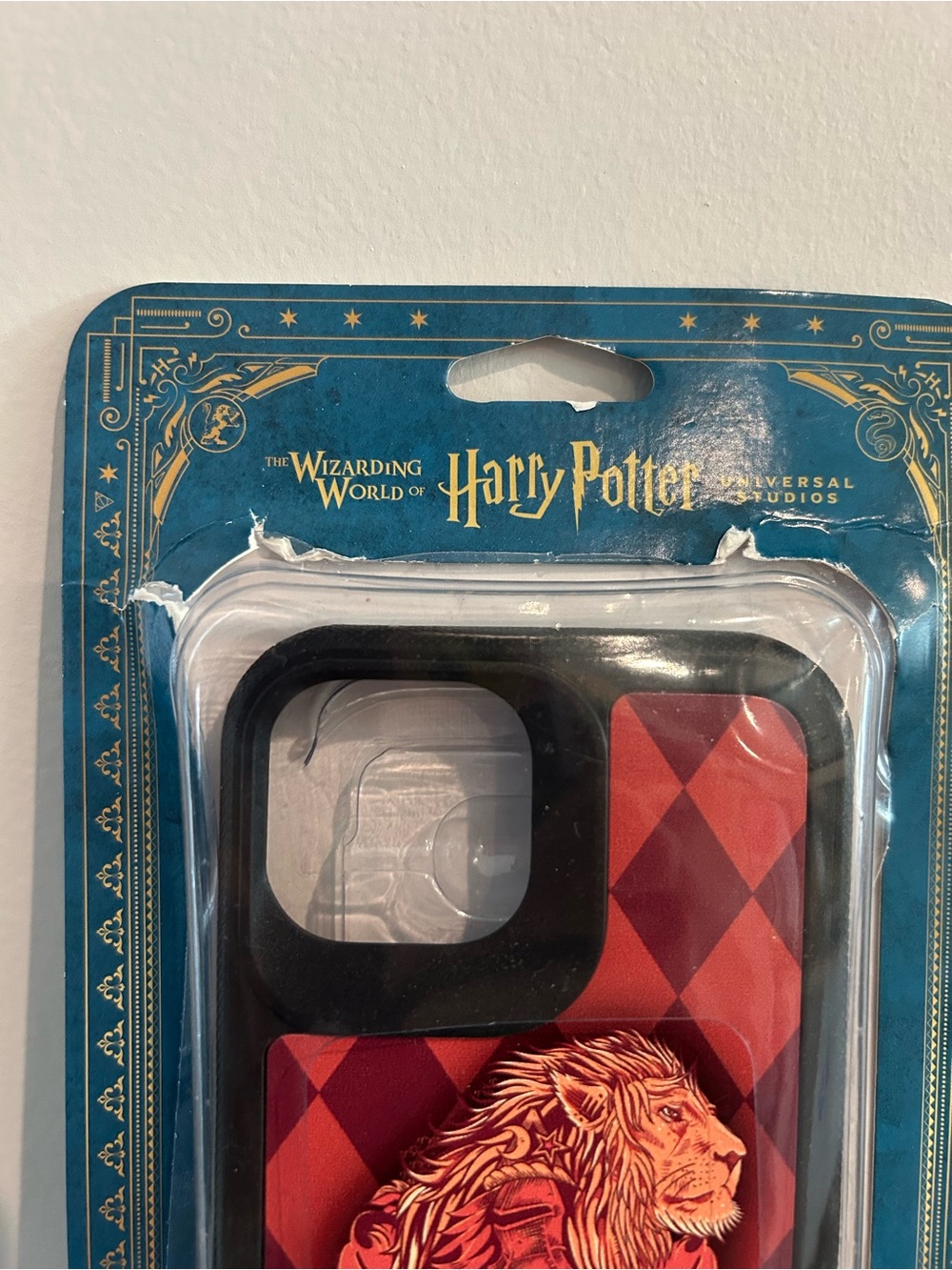 NEW Universal Studios Harry Potter Gryffindor iPhone Case for Iphone 13/14/15 - Picture 3 of 6